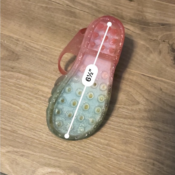 Minnie jelly shoes size 7 - Picture 4 of 4